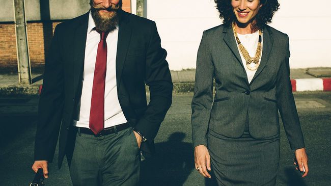 Two buyer's real estate agents